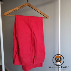 Pantalón de lino rojo